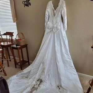 Wedding dress